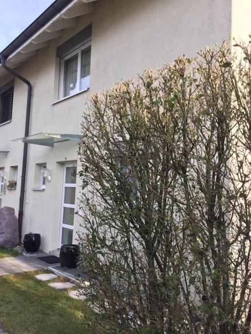Beautiful House With Free Parking On Premise * Utzenstorf